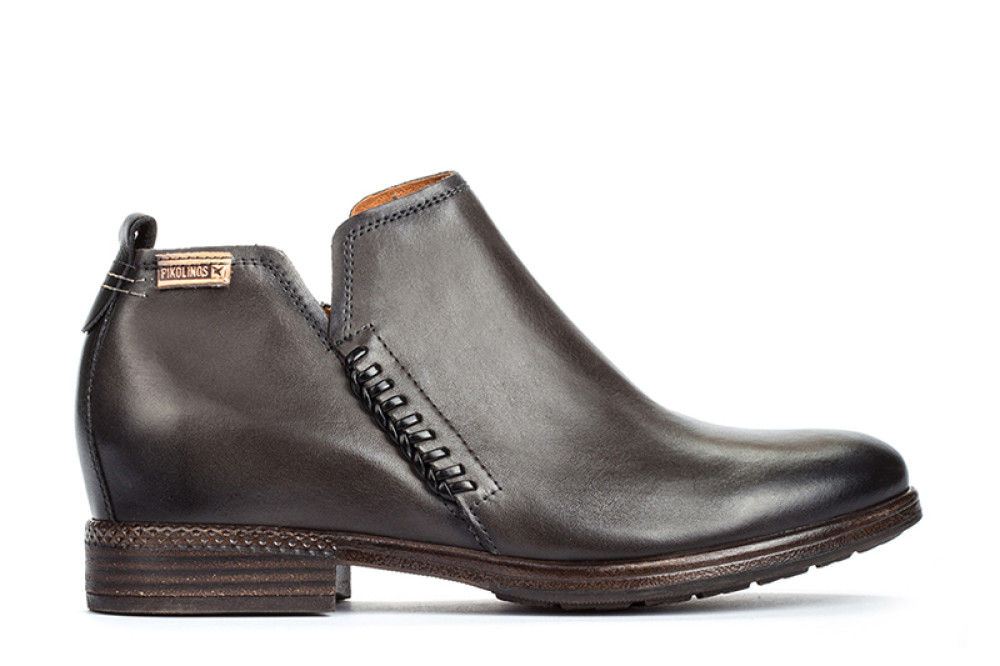 Pikolinos ordino boots sale