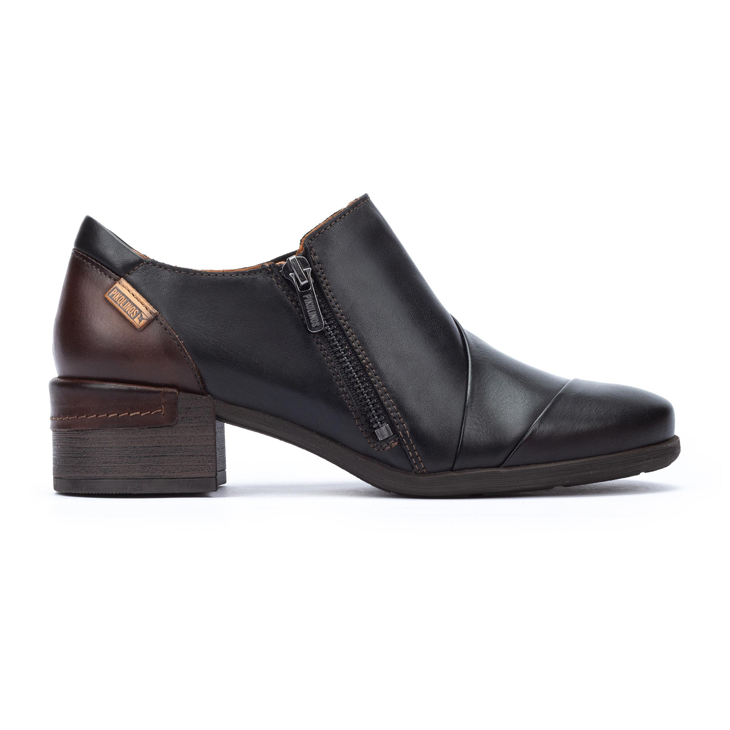 Pikolinos black hotsell